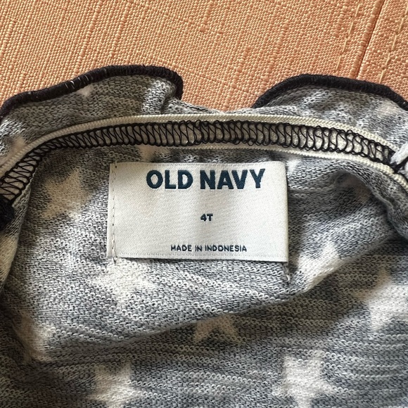 Old Navy Star Print Tank Top - Picture 3 of 3